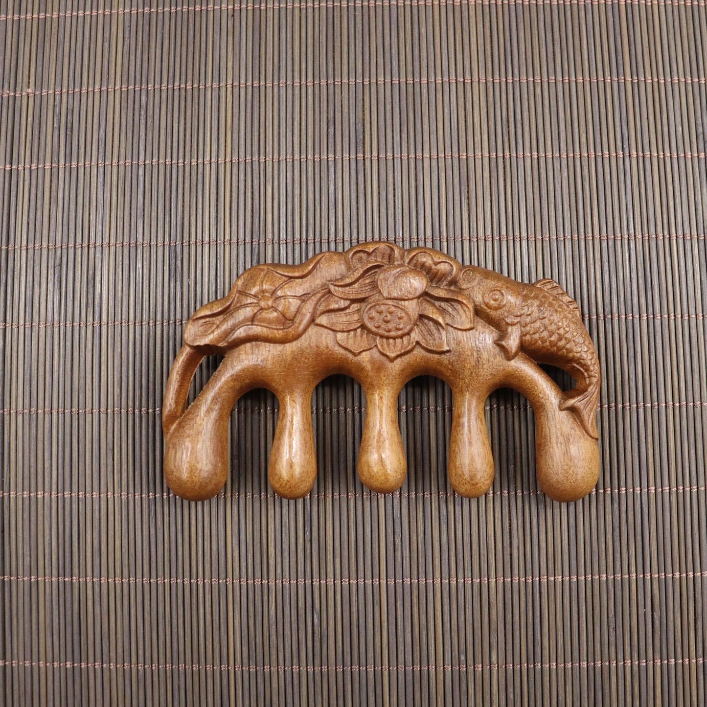 Masajeador de cuero cabelludo de madera de sándalo con púas anchas — imagen 23 de 25