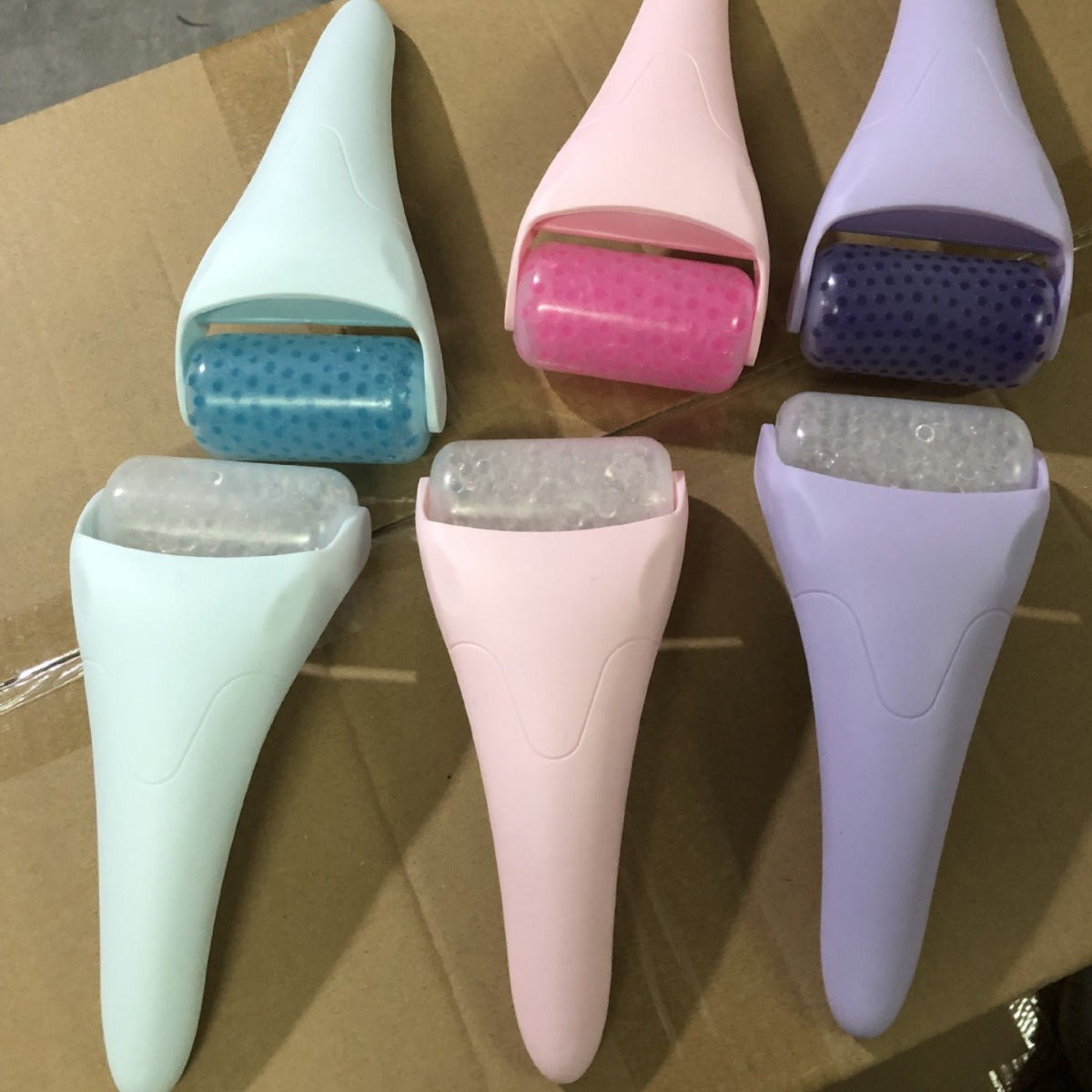 Ice roller facial con bolas frías para masaje de cara — imagen 2 de 11