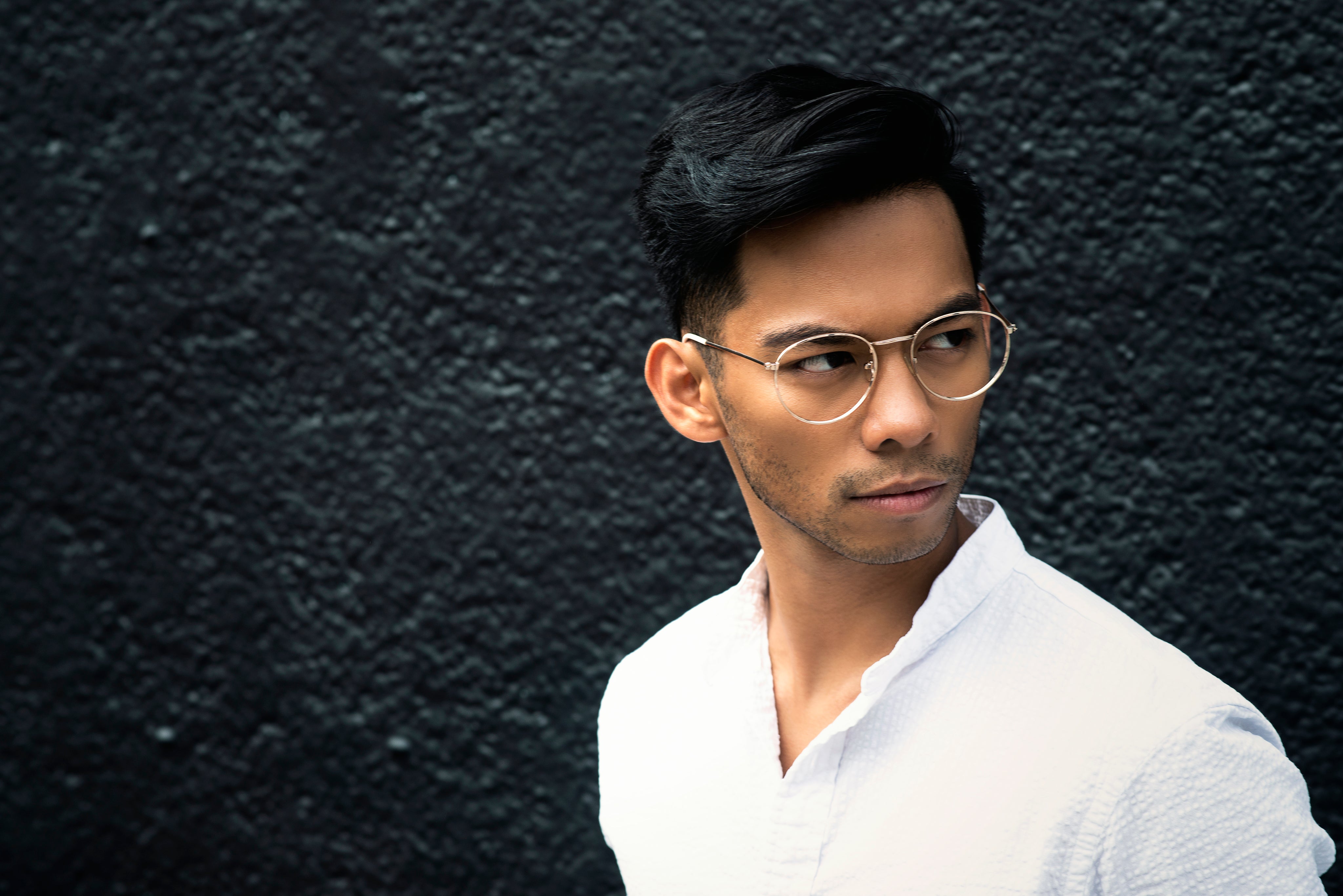 Mauricio J.